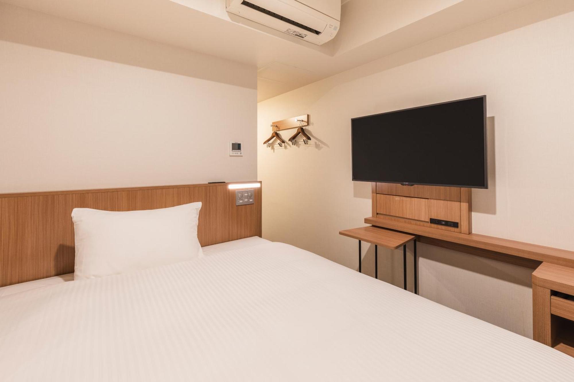 Sotetsu Fresa Inn Yokohama Higashiguchi Buitenkant foto